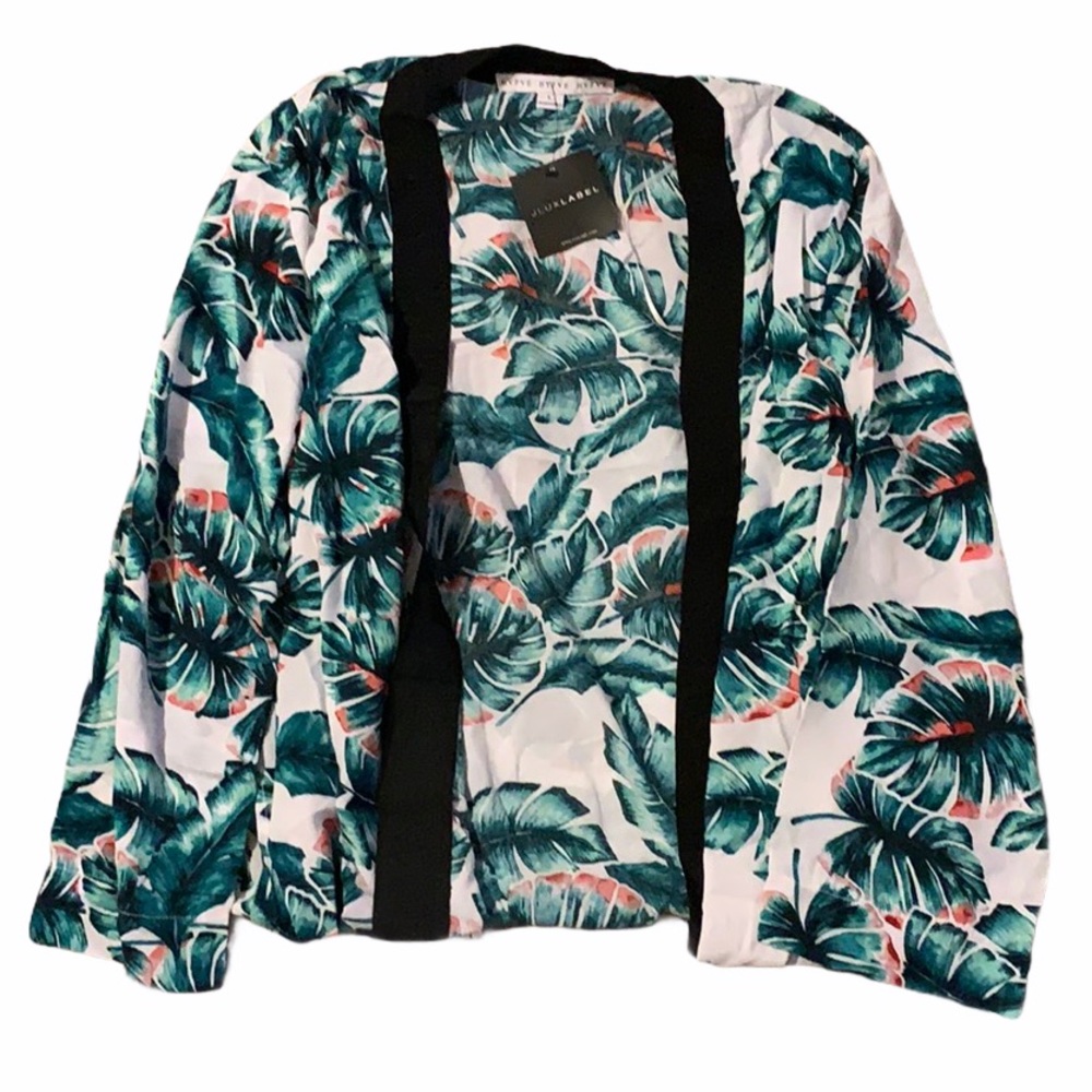 NWT JLUXLABEL Planted Leaf Pattern Kimono Top